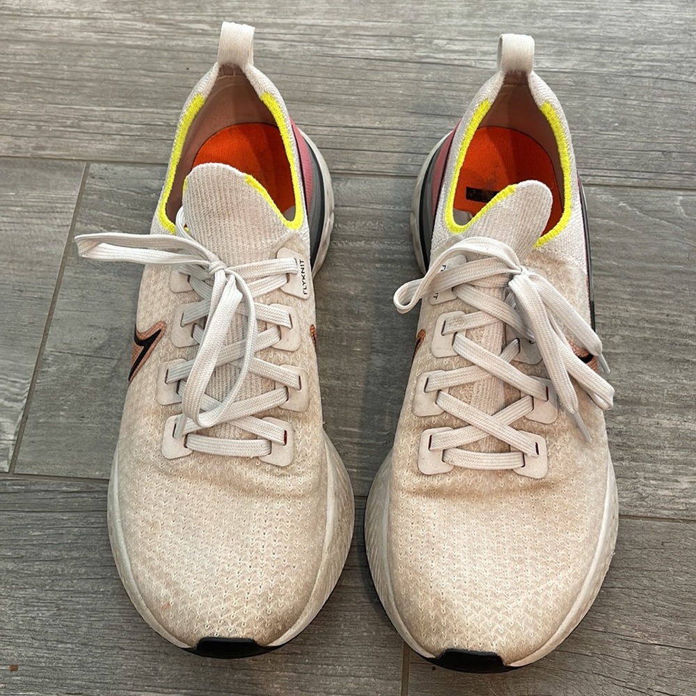 Used Nike running - Picture 2 of 4